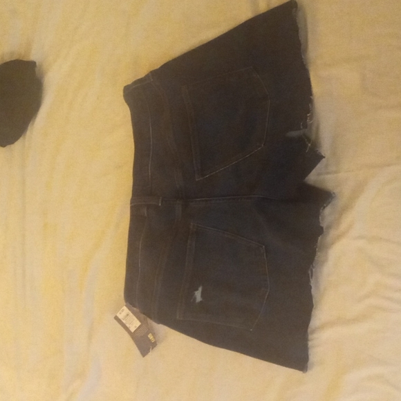 High Rise Shorts - Picture 2 of 3